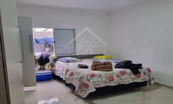 Imagem 6: EXCELENTE SOBRADO COM PARA VENDA COM 04 DORMITÓRIOS, GAIVOTAS