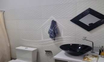 Imagem 2: EXCELENTE SOBRADO COM PARA VENDA COM 04 DORMITÓRIOS, GAIVOTAS