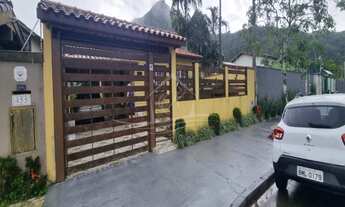 Imagem: CASA COM 03 DORMITÓRIOS, PRÓXIMO DO CENTRO