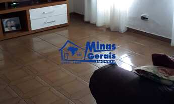 Imagem 3: CASA LOTE INTEIRO NO BOSQUE DOS EUCALIPTOS!! VENDE-SE!!