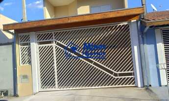 Imagem: Venda - Casa- com 3 Quartos, Suíte com