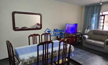 Imagem 4: Casa à Venda no Parque Interlagos com 3 Dormitórios (1 Suíte) e Quintal Amplo