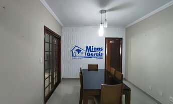 Imagem 3: Casa com Edícula à Venda - 2 Quartos - 50m² - Ótima Localização