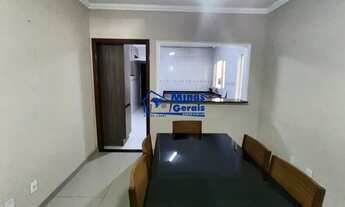 Imagem 2: Casa com Edícula à Venda - 2 Quartos - 50m² - Ótima Localização