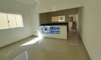 Imagem 4: Venda - Casa- com 3 Quartos, Suíte com Sacada e 2 Vagas, Aceita Apto até 300 Mil