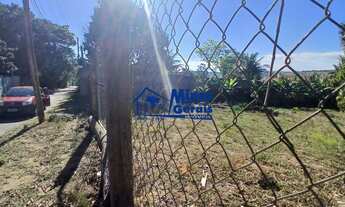 Imagem 3: Chácara 1000m² Plano Rua Tranquila e Arborizada - Fácil Acesso