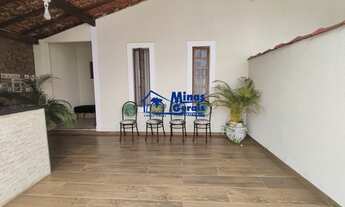 Imagem: 2 Casas no Mesmo Terreno à Venda - 283m²