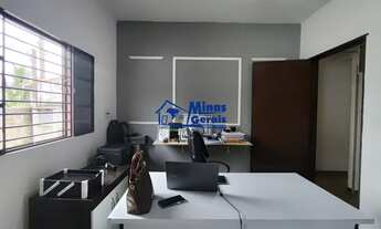 Imagem 6: CASA PARA VENDA COM EDÍCULA NO JARDIM IMPERIAL, ZONA SUL DE SÃO JOSÉ DOS CAMPOS!!