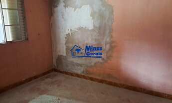 Imagem 5: Ponto com terreno de 250m² para locação no Bosque dos Eucaliptos - com edícula