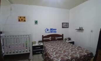 Imagem 5: Casa com Salão Comercial à Venda - Ótima Localização e 3 Vagas Cobertas