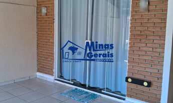 Imagem: Casa à Venda no Bosque dos Eucaliptos