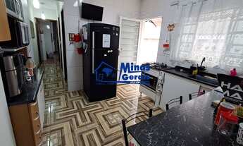 Imagem 3: Oportunidade no Interlagos - Casa com suíte e 2 vagas cobertas