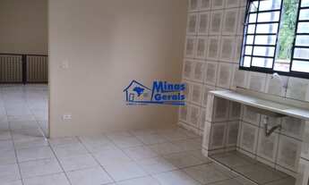 Imagem 7: Aluguel: Casa com 2 quartos, sala e cozinha ampla