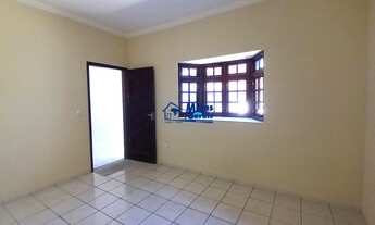 Imagem 6: Casa à venda com 2 dormitórios (1 suíte), 2 vagas e ótima localização - aceita FGTS e fina