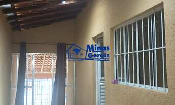 Imagem 2: Casa à venda em Jacareí - 2 dorm (1 suíte), 2 vagas cobertas - aceita financiamento