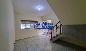 Imagem 2: Aluga-se Sobrado 3 Dorms com Área de Serviço e Churrasqueira - Bosque Dos Eucaliptos