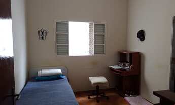 Imagem 6: 3 dormitórios, 1 suítes, 1 banheiros, 2 vagas na garagem