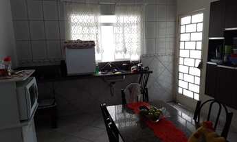 Imagem 4: 3 dormitórios, 1 suítes, 1 banheiros, 2 vagas na garagem