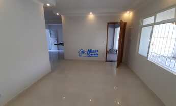 Imagem 5: CASA LINDA TOTALMENTE REFORMADA NO COMEÇO DO BOSQUE DOS EUCALIPTOS ! 03 DORMITÓRIOS, SENDO