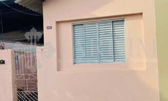 Imagem: CASA ( 02 CASAS FRENTE E FUNDO