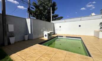 Imagem 3: EDÍCULA Casa com 2 dormitórios