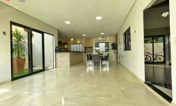 Imagem: 2 dormitórios, 1 suítes, 2 vagas na garagem