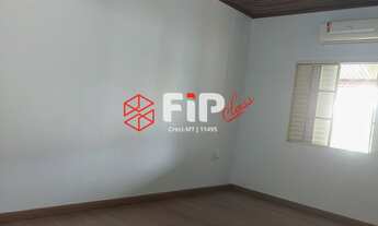 Imagem 7: Casa de 3 quartos para alugar bem em frente ao Colégio Vinícius de Morais na região Centra