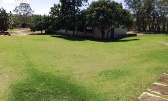 Imagem 2: Lindo sitio 36.800 metros de área sendo a casa principal com três suítes, sala de estar, T