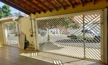 Imagem: CASA A VENDA NO BAIRRO MARIA HELENA NA CIDADE