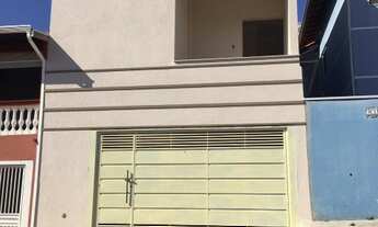 Imagem: LINDA CASA NOVA TÉRREA COM GARAGEM EM BAIXO