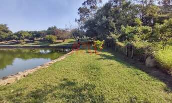 Imagem 4: Lindo sitio 36.800 metros de área sendo a casa principal com três suítes, sala de estar, T