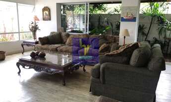 Imagem 7: Casa à venda em Juquehy, São Sebastião-SP: 4 quartos, 4 suítes, piscina e a poucos passos