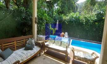 Imagem 2: Casa para venda em Camburi, São Sebastião-SP: 4 quartos, 2 suítes, 4 banheiros, 2 vagas de