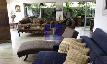 Imagem 6: Casa à venda em Juquehy, São Sebastião-SP: 4 quartos, 4 suítes, piscina e a poucos passos