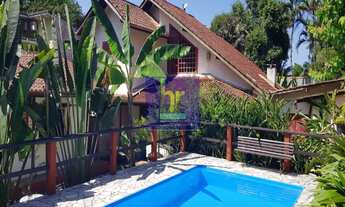 Imagem: Charmoso chalé de 2 suites em condomínio