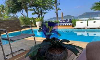 Imagem 4: Casa de Luxo em Condomínio Pé na Areia em Juquehy - 4 Quartos, 4 Suítes, 6 Banheiros e 220