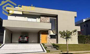 Imagem: CASA À VENDA COM 4 DORMITÓRIOS NO CONDOMÍNIO