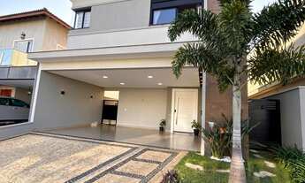 Imagem: CASA À VENDA COM 4 DORMITÓRIOS SENDO 3