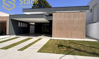 Imagem: CASA À VENDA COM 3 DORMITÓRIOS SENDO 1