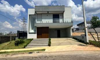 Imagem: CASA À VENDA COM 3 SUÍTES VISTA PARA SERRA