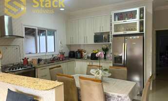 Imagem 5: Casa com 3 quartos, 1 suíte, 1 sala, 4 banheiros, 2 vagas no Jardim Primavera - 121m² de c