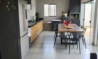 Imagem 7: Chácara a venda, com 900 m² de terreno e 180 m³ de área construida, localizada na Rua Libe