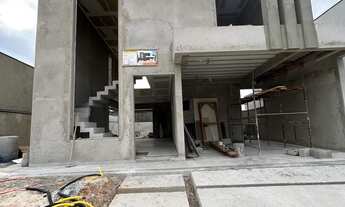 Imagem: CASA À VENDA COM 3 QUARTOS - CONDOMÍNIO