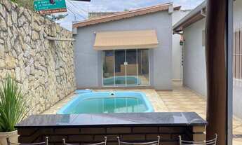 Imagem: CASA TÉRREA DE ESQUINA COM 3 DORMITÓRIOS