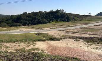 Imagem 3: TERRENO PLANO COM 420 m² À VENDA NO CONDOMÍNIO PORTAL DOS LAGOS - BAIRRO CORRUPIRA - JUNDI