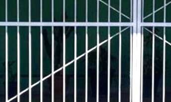 Imagem: Casa residencial com uma edícula, a venda