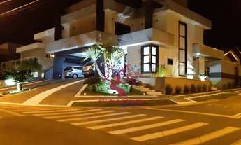 Imagem: Casa de luxo em condomínio no Parque Brasil