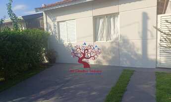 Imagem: Imperdível Casa em Condomínio à Venda