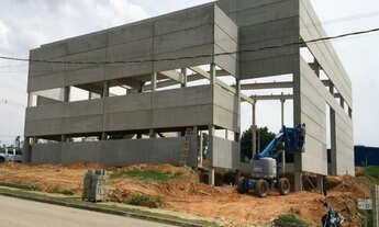 Imagem: Galpão comercial no Iporanga em condomínio