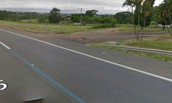 Imagem 3: Área no Distrito Industrial de Araçoiaba da Serra-SP, frente para a Rod. Raposo Tavares, 4